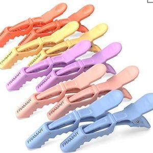 Women alligator hair clips in pastel for styling